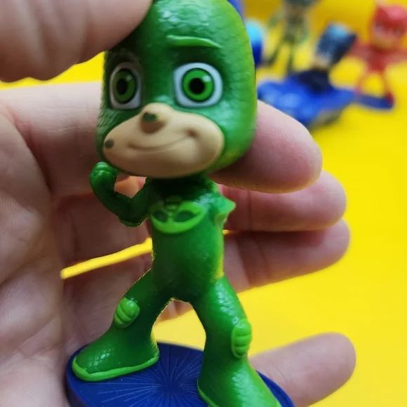 PJ Masks Lot 11 Cars Figures Catboy Gekko Pirate - Picture 6 of 6